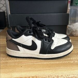 Jordan 1 Retro Low “Mocha" Toddler (no box)